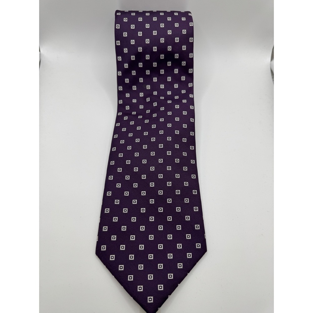 Jos A Bank Mens Silk Purple Geometric Pattern Classic Neck Tie